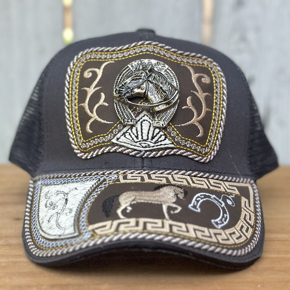 Gorra Vaquera Gris con Caballo y Herradura #2 - Gorras Artesanales Mexicanas