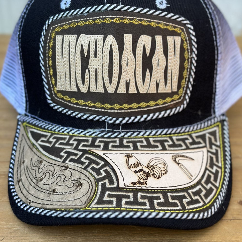 Gorra de Michoacán con Gallo #305 - Gorras Mexicanas Artesanales (2)